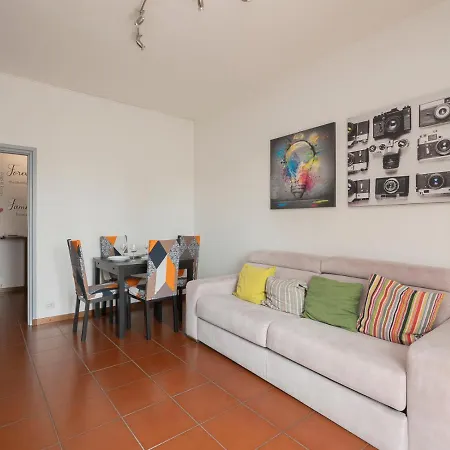 I Host - Appennini 53 Daire Milano